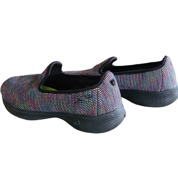 Skechers "GoWalk 4" Slip On Goga Max Shoes - Picture 3 of 12